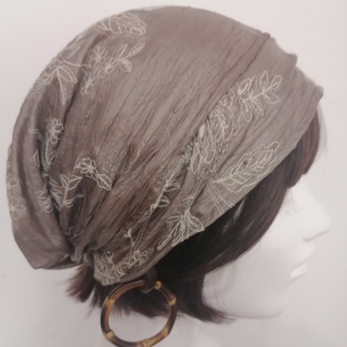 sundayhalo Crinkled Fabric Floral Embroidered Turban