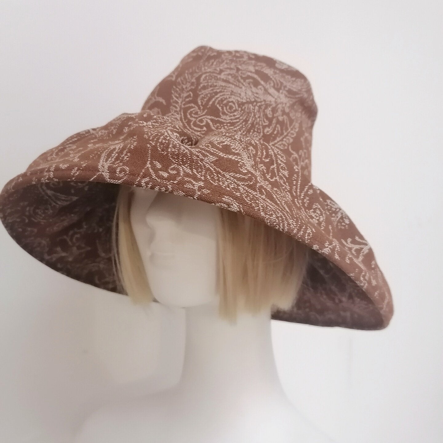 sundayhalo Retro Patterned Large Brim Sun Hat, Women UV‑Protection Bucket Hat for Vacation