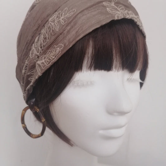 sundayhalo Crinkled Fabric Floral Embroidered Turban